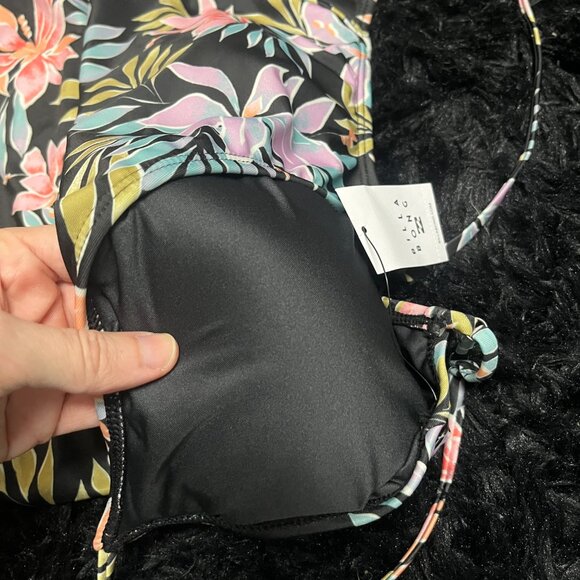 NWT $99.95 Billabong Beach Babe 1 Piece Swimsuit Black Floral Size XL - Picture 7 of 7
